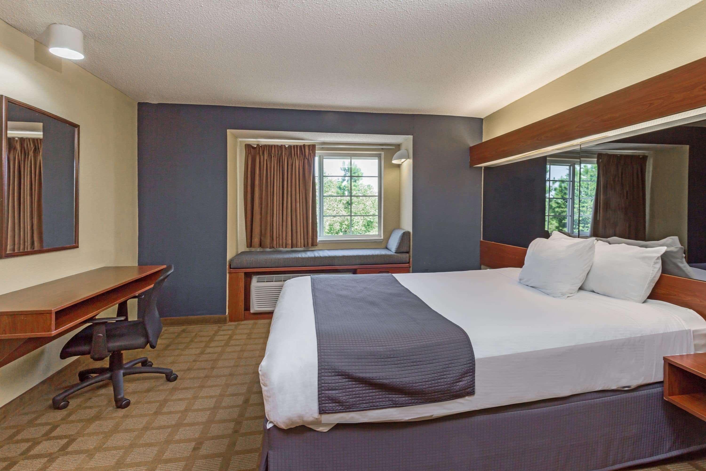 Microtel Inn & Suites By Wyndham Hillsborough Exterior foto