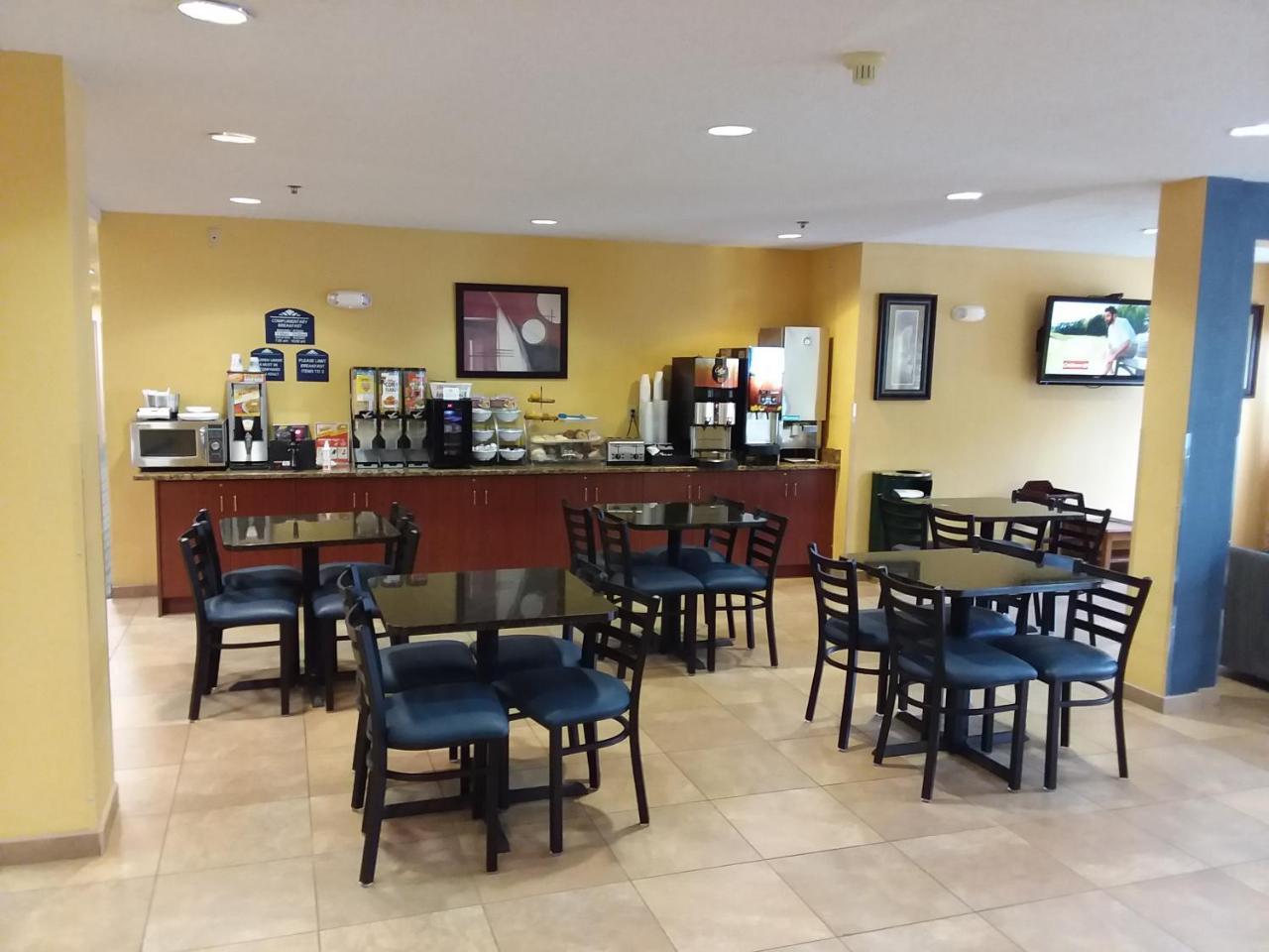 Microtel Inn & Suites By Wyndham Hillsborough Exterior foto